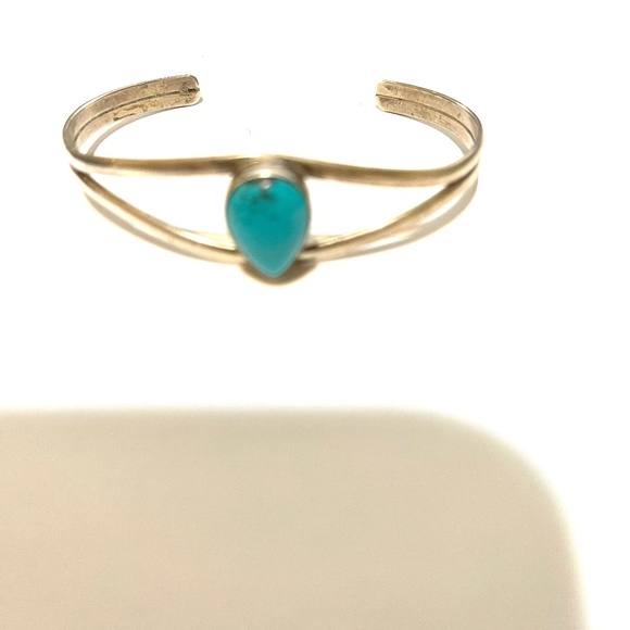 Exquisite Native American Sterling Silver Turquoise Cuff Bracelet - Signed P. Gu - Picture 4 of 10